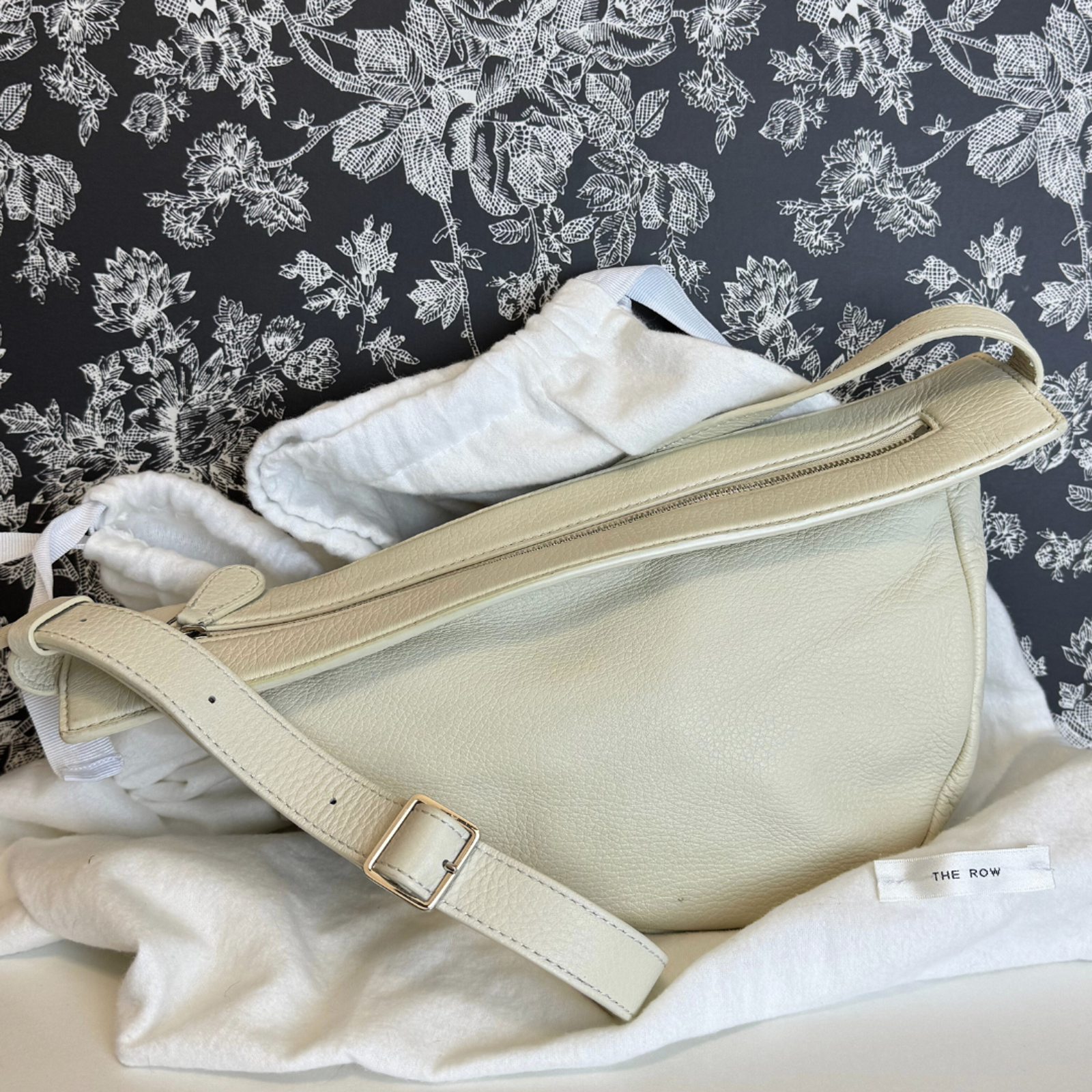 THE ROW Small Slouchy Banana Bag | Grained Leather | Dustbag w Tags White Ivory